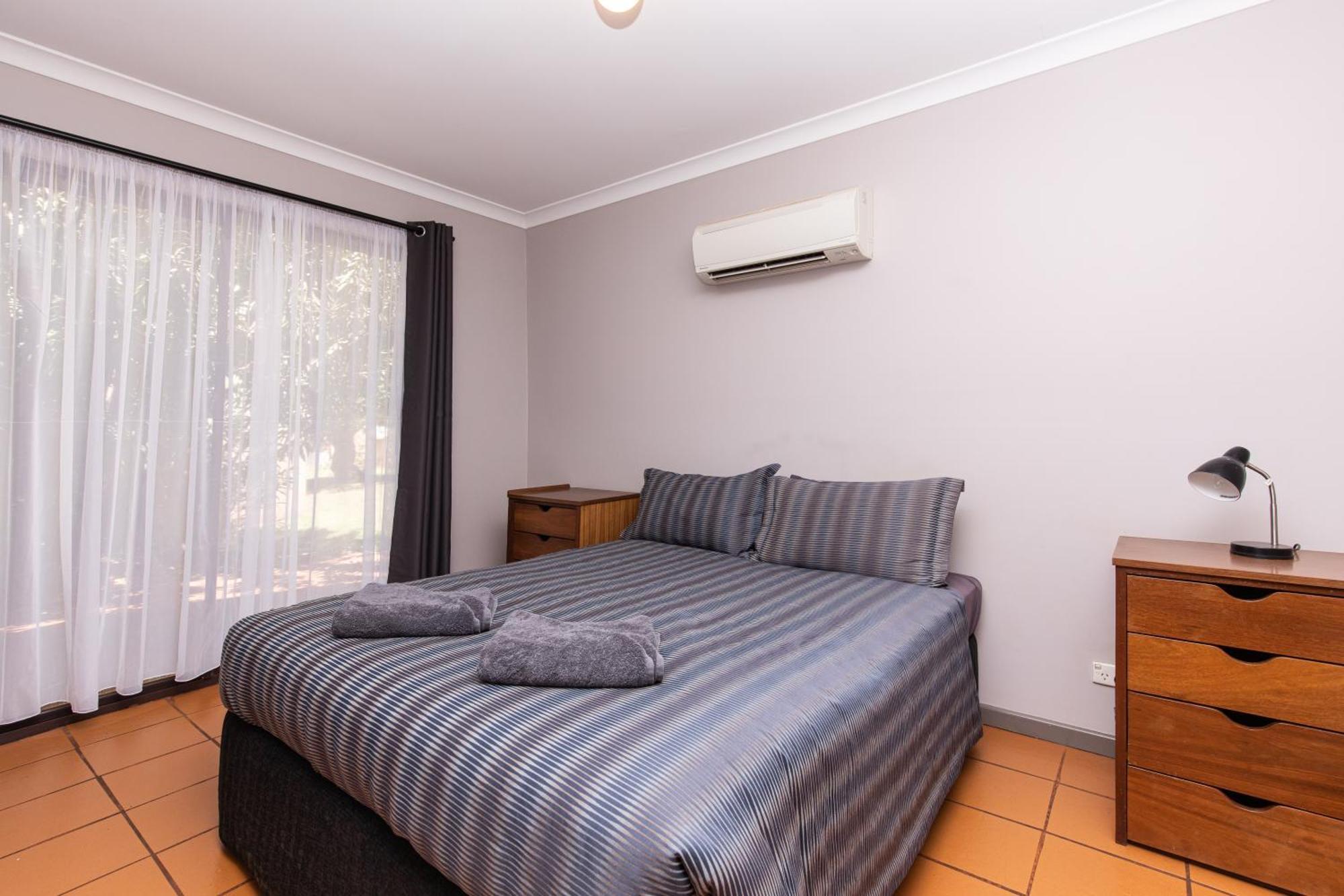 Tom Price Tourist Park Hotel Exterior photo