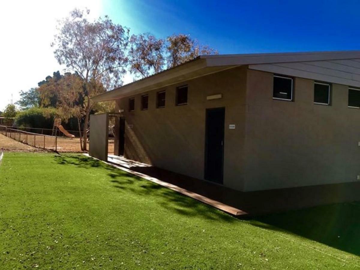 Tom Price Tourist Park Hotel Exterior photo